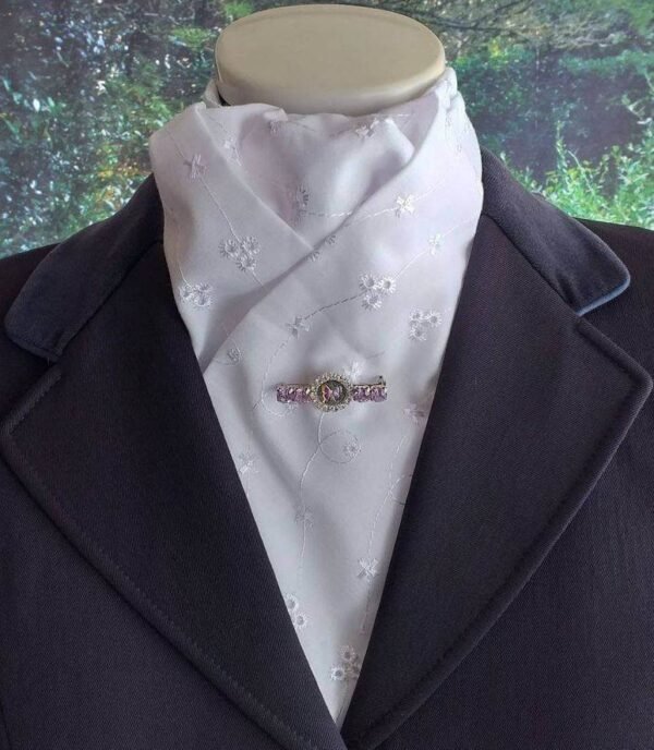 EPT03. White Embroidery Anglais Cotton Pre Tied Stock Tie